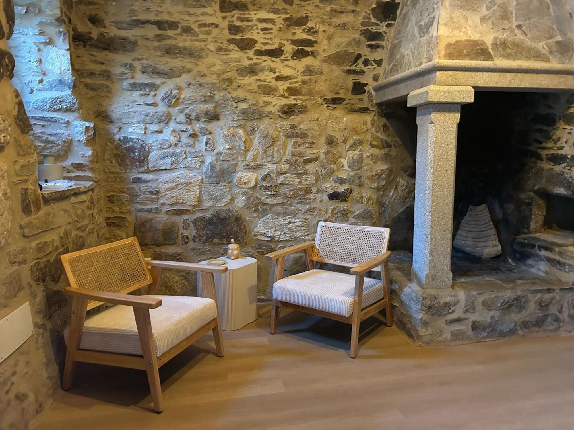 Luar Do Sarela & Suites Conjo 외부 사진