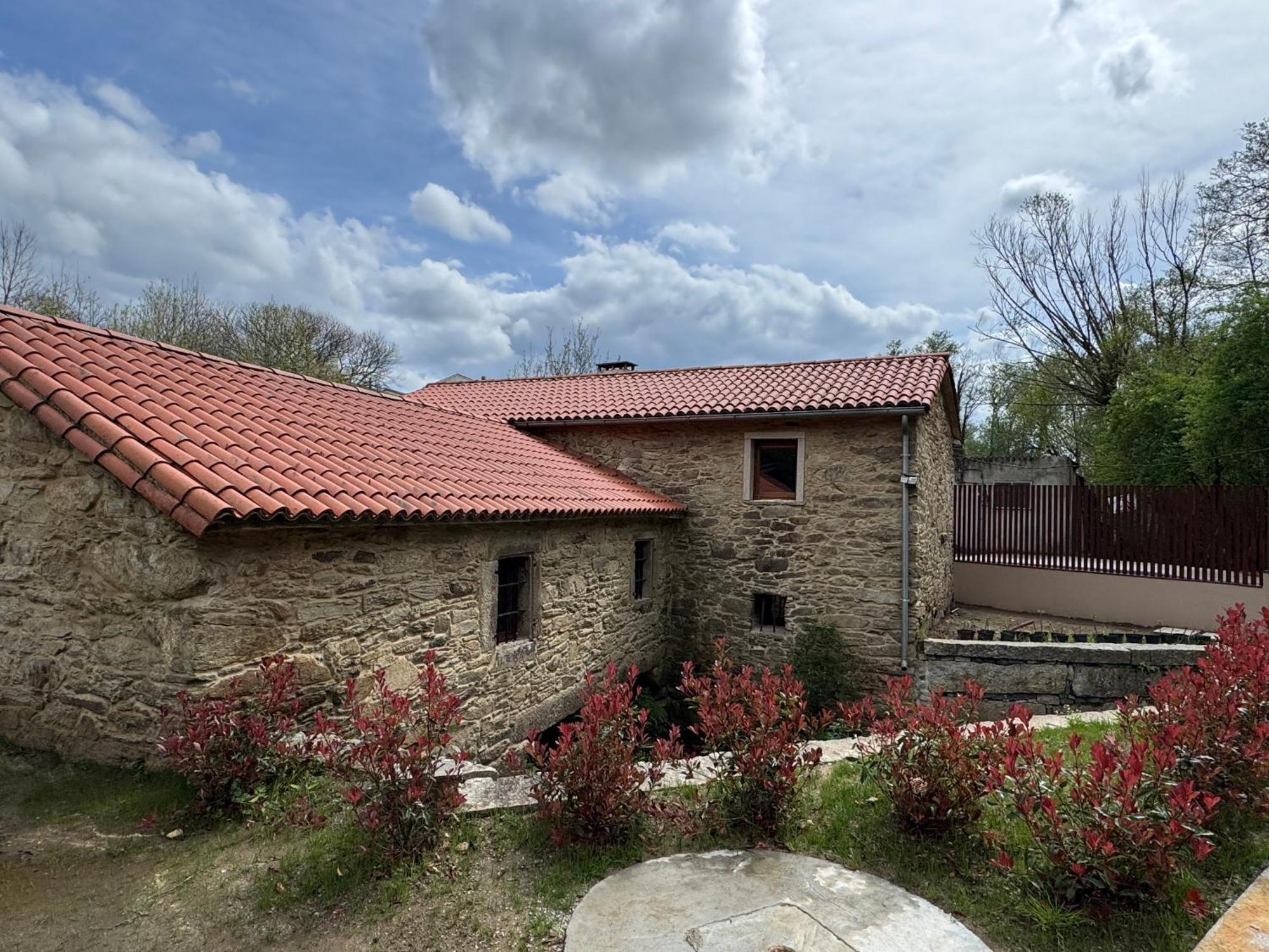 Luar Do Sarela & Suites Conjo 외부 사진