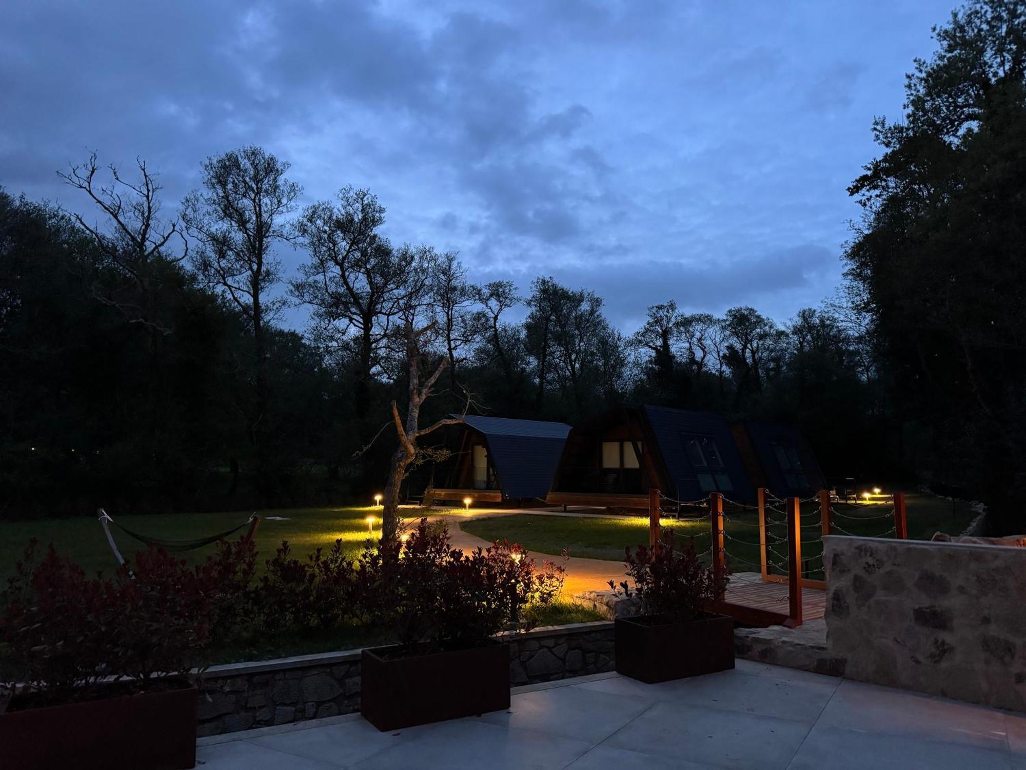 Luar Do Sarela & Suites Conjo 외부 사진